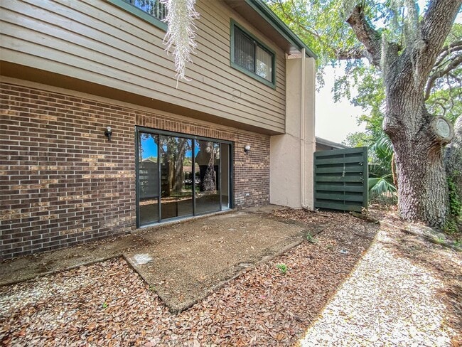 Building Photo - 955 Sunridge Dr