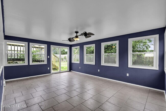 Building Photo - 102 Buckhorn Lake Ct