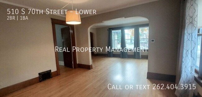 Building Photo - 510 S 70th St