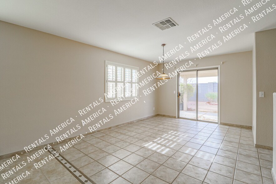 Building Photo - 2575 N Lupita Pl