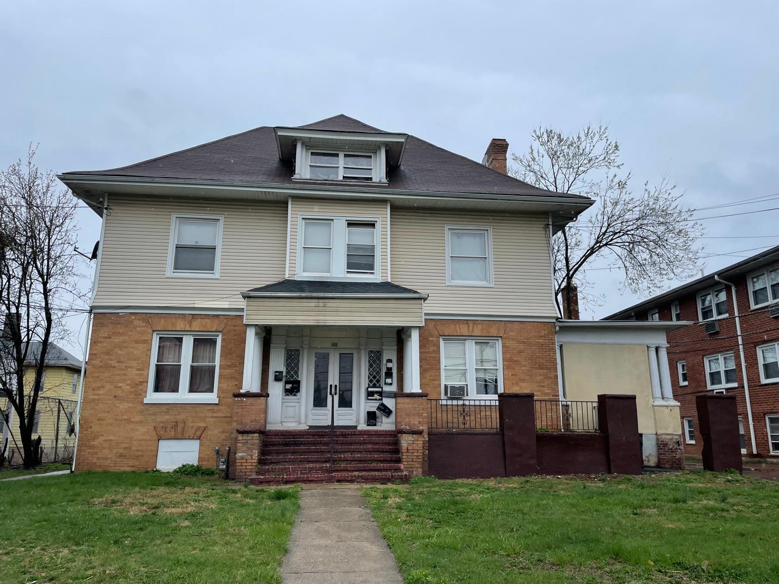 Building Photo - 191 Stiles St