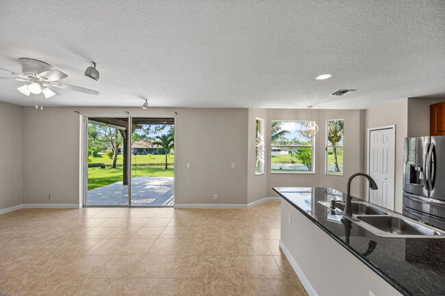 Building Photo - Larkspur Lane, Wellington, FL 33414 - 5 BR...