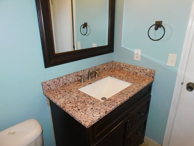 Building Photo - 755 Cahaba Manor Trail
