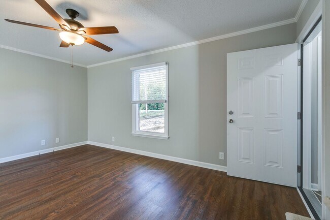 Building Photo - 1023 Chickasaw Trail