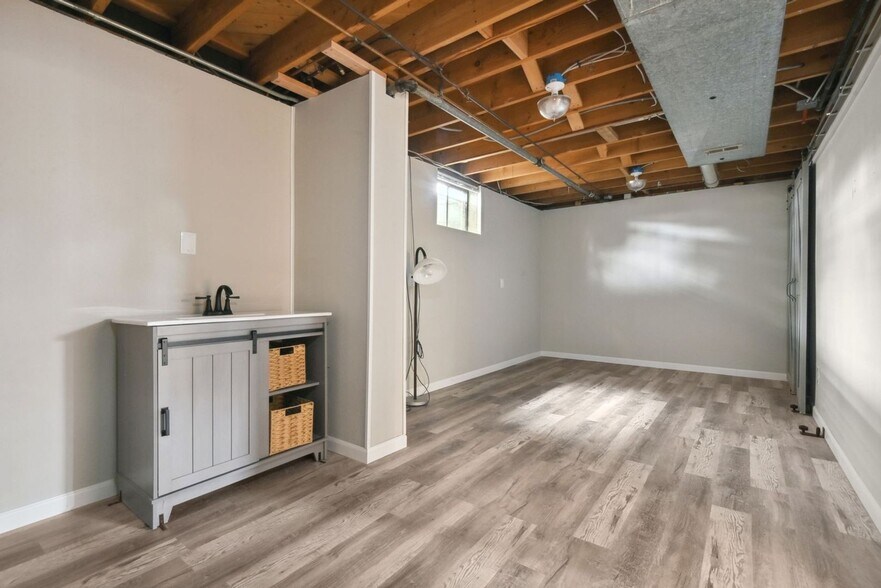 Building Photo - 2963 S Vrain St