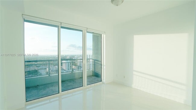 Building Photo - 60 SW 13th St