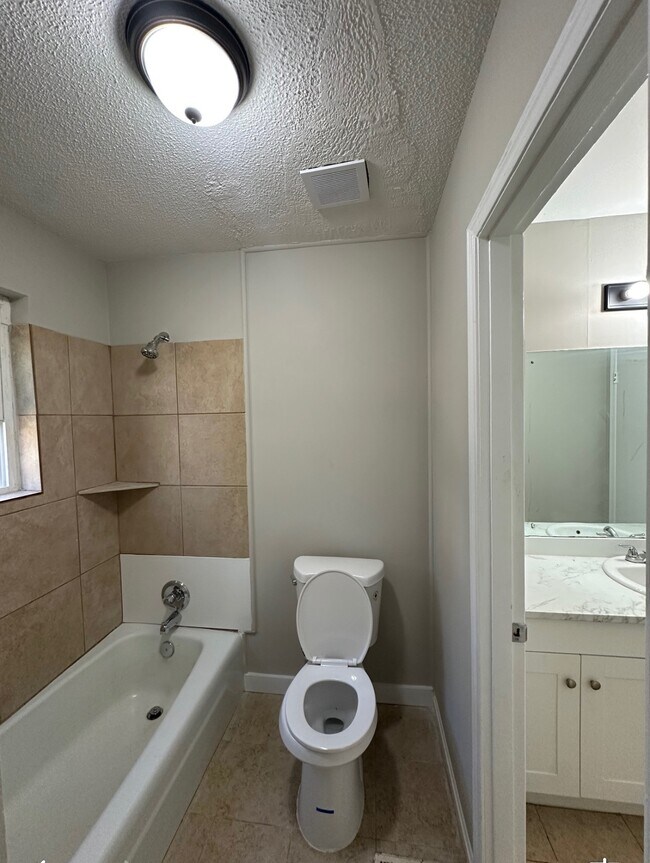 Building Photo - 1736 6th St NW