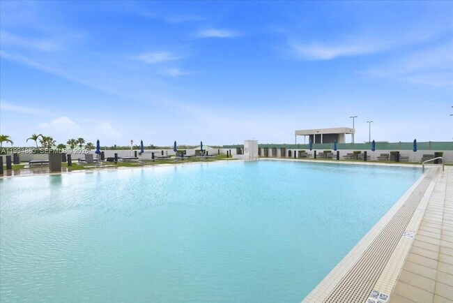 Building Photo - 5300 Paseo Blvd