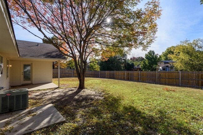 Building Photo - 3609 Cooper Branch E