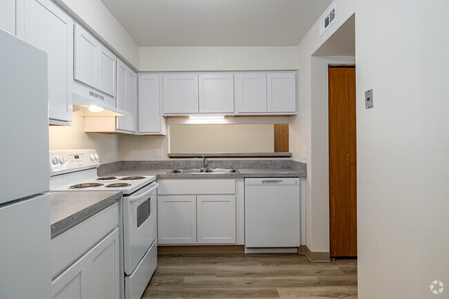 Wexford - Kitchen - Benson Hills Apartments