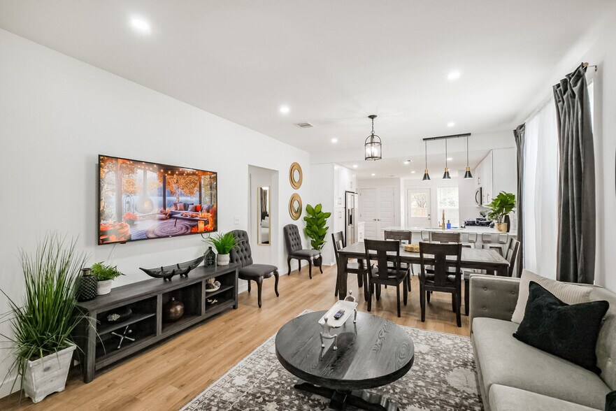 Primary Photo - 412 Paschall St