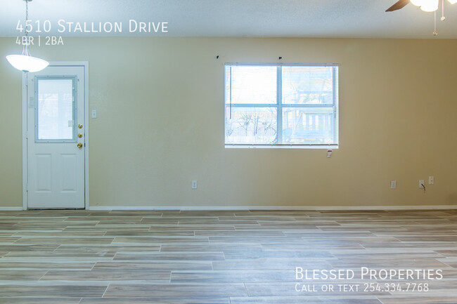 Building Photo - 4510 Stallion Dr