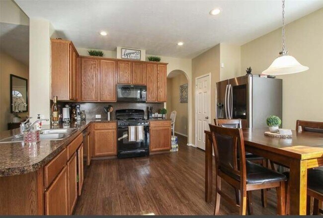 Building Photo - 1506 Lochstone Dr