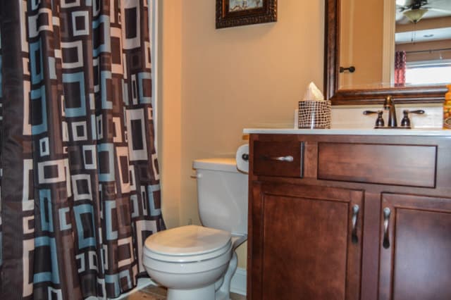 Building Photo - Pet Friendly Four Bedroom!