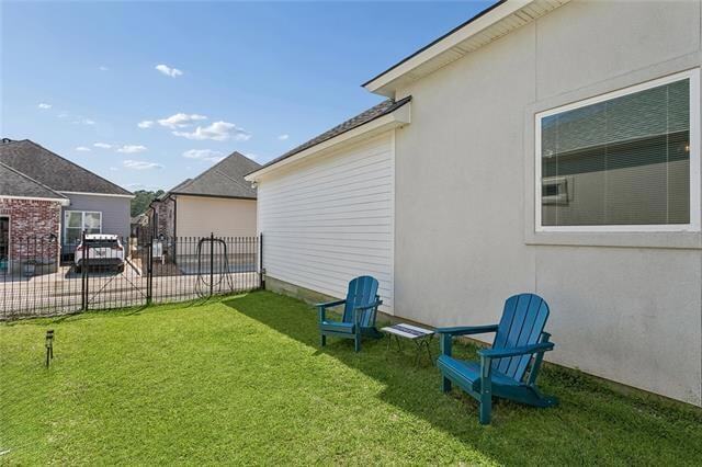 Building Photo - 725 S Corniche Du Lac