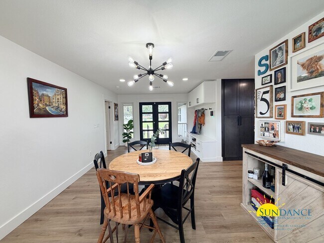 Building Photo - Custom 4BR Pool Home in Kenwood with Bonus Room & Private Backyard!