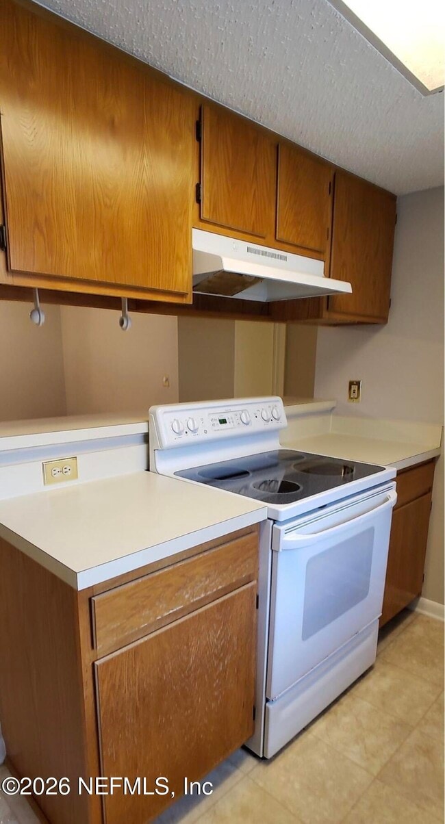 Building Photo - 5557 Greatpine Ln S