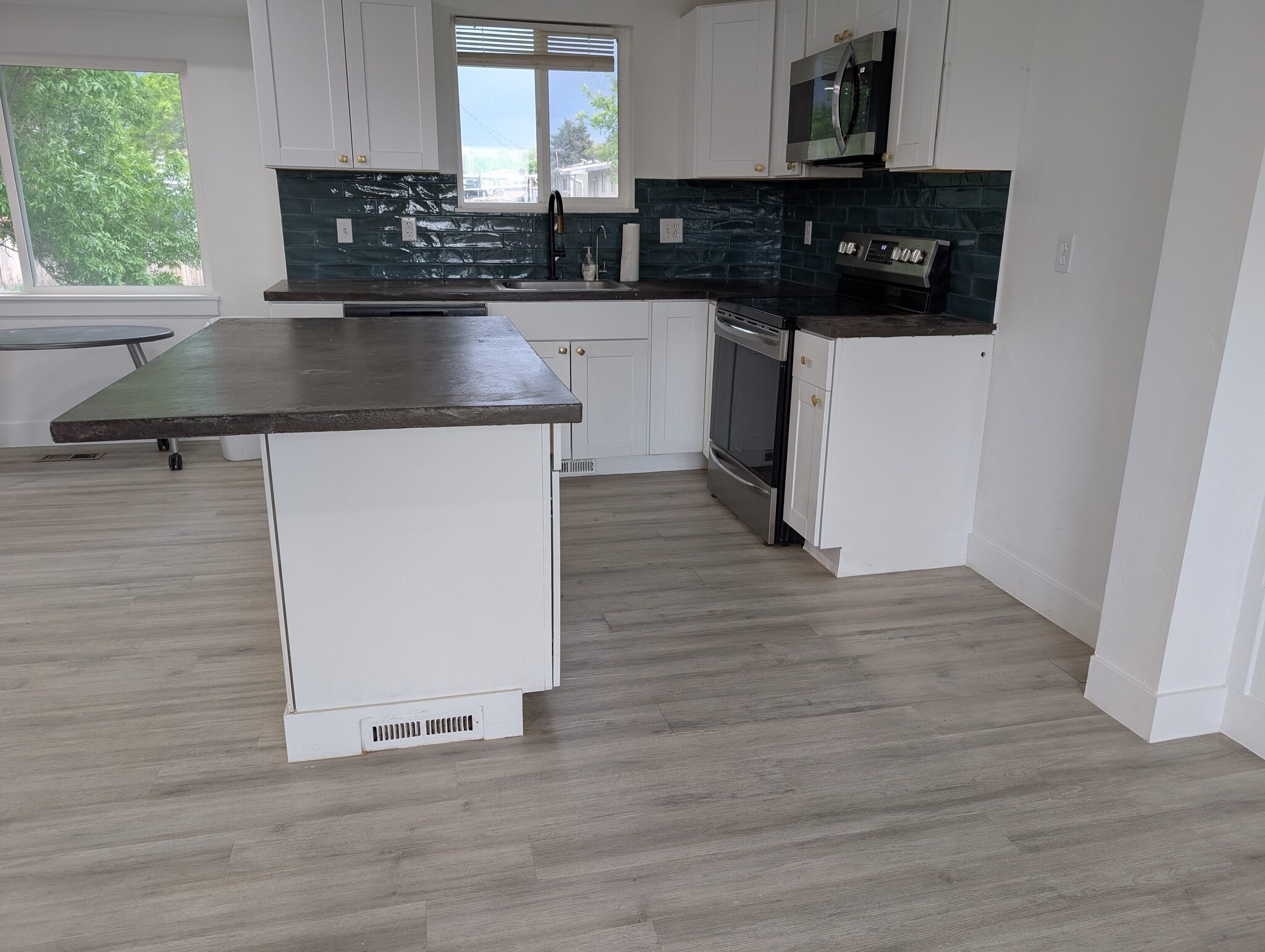 Building Photo - 5206 W Hunter Dr