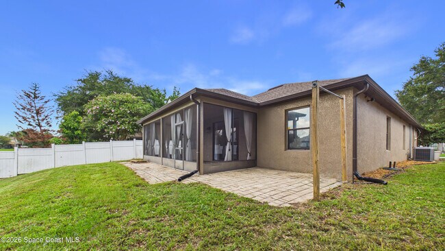 Building Photo - 551 Loxley Ct