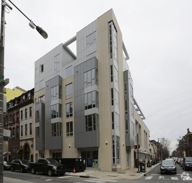 Building Photo - The Walnut Estates