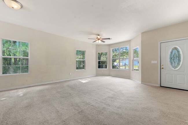 Building Photo - 3 Bedroom Renovated in Bay St. Luis