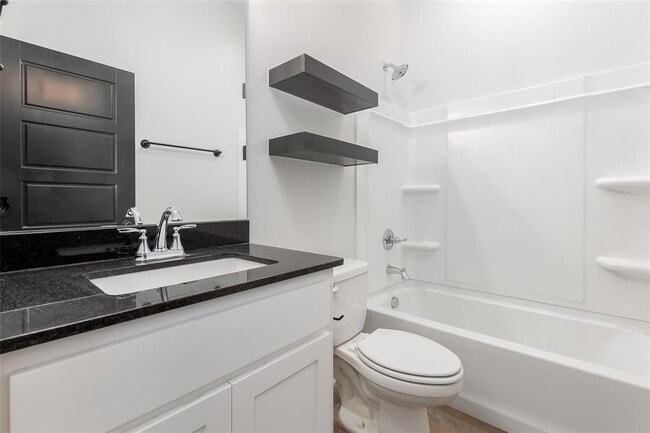 Building Photo - 13328 Springcreek Dr