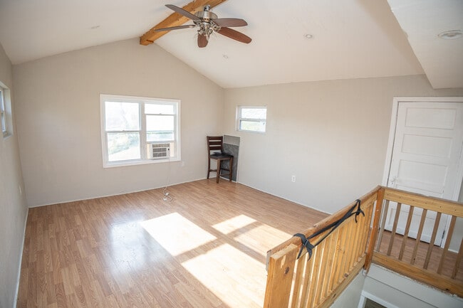 Building Photo - 421 Marshall St