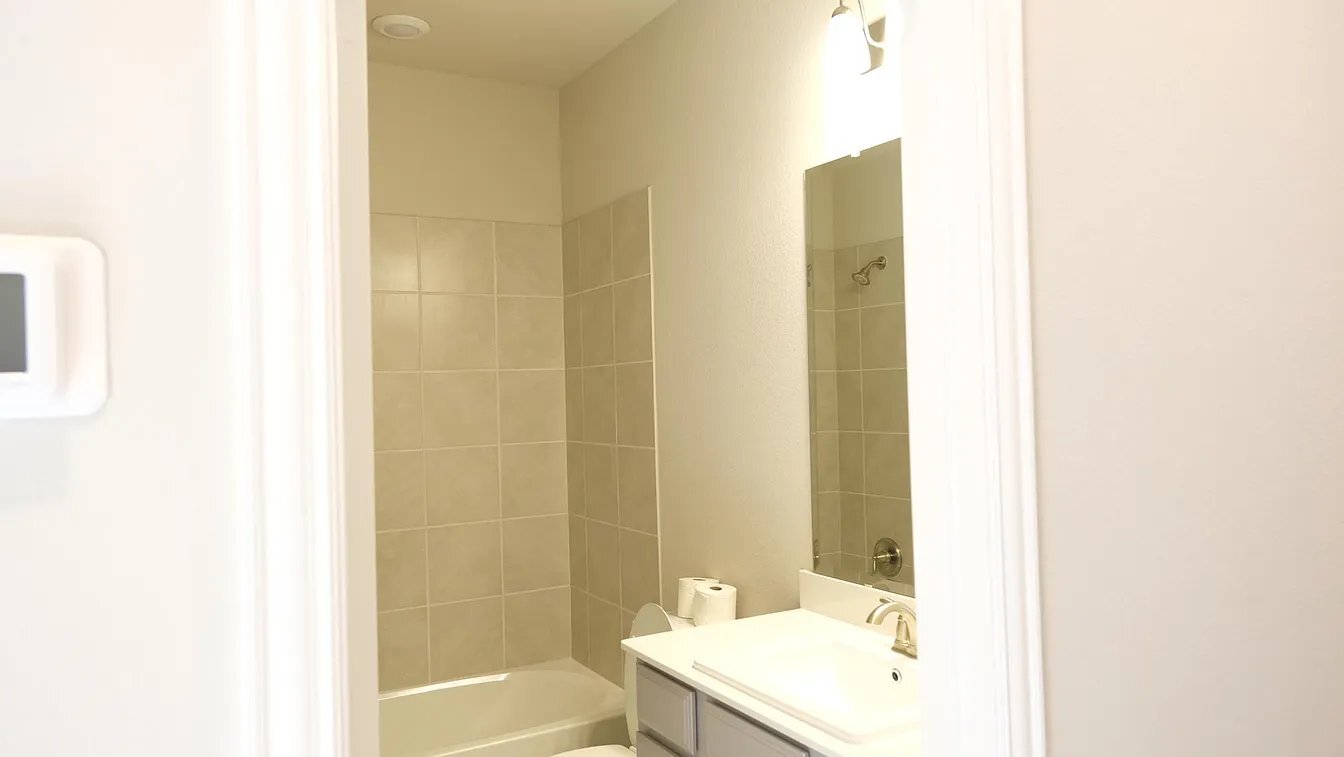 Building Photo - 332 Blackthorne Dr