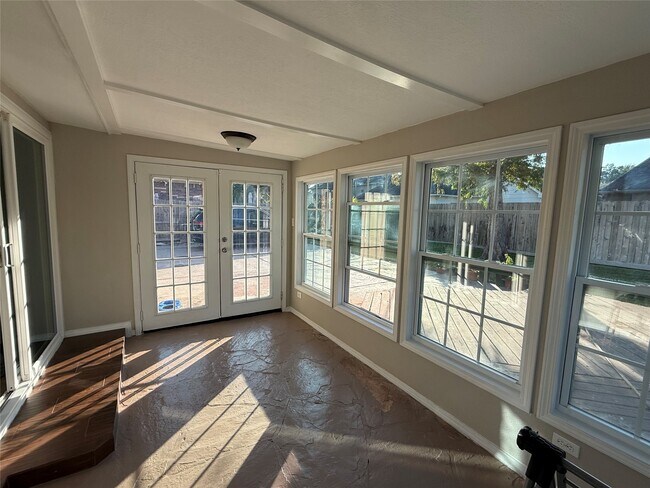 Building Photo - 4807 Eagle Trail Dr