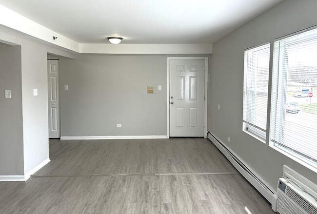 Building Photo - 8635 84th Ct