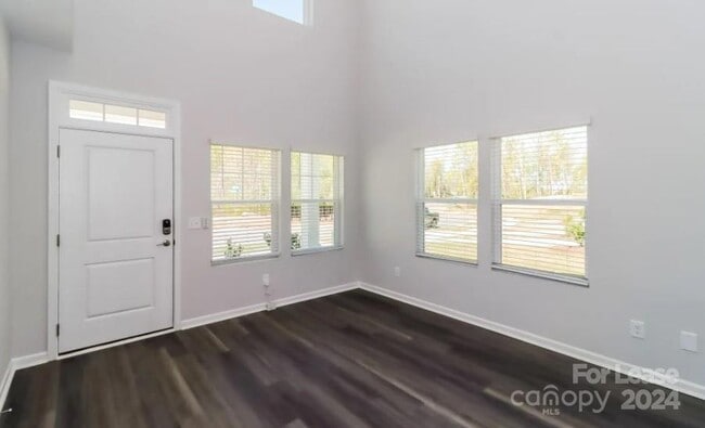 Building Photo - 1918 Commerce Dr