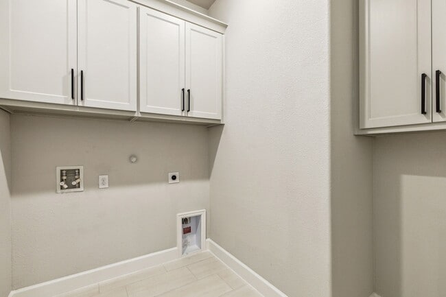 Building Photo - 2232 Grey September St