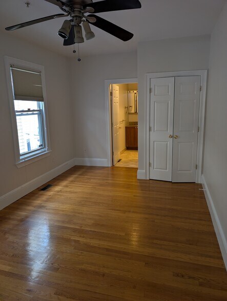 Building Photo - 40 Prince St