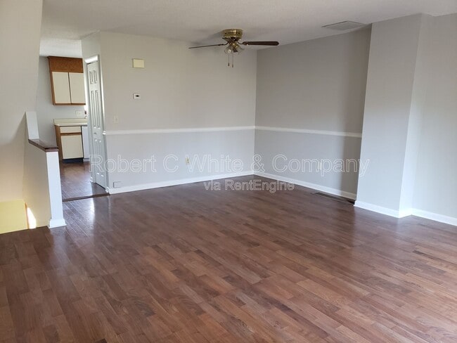 Building Photo - 174-176 Oakland St