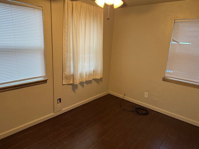 Building Photo - 2315 ½ N Gatewood Ave – Oklahoma City, OK ...