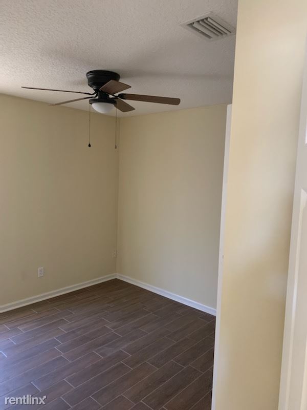 Building Photo - 3 br, 2 bath House - 3013 Thorn Glen Ct