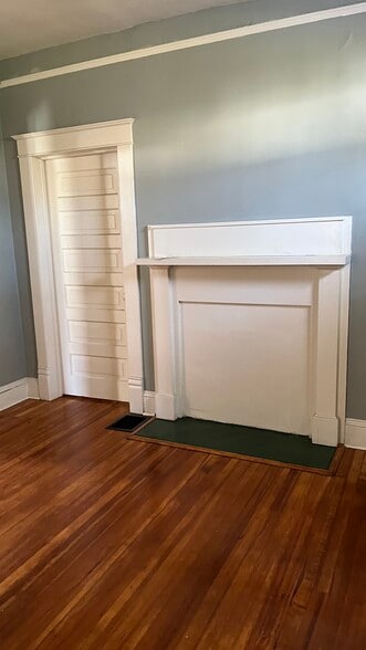 Building Photo - 1018 Paxton St