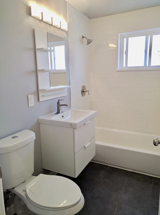 Bathroom - 521 Terry St