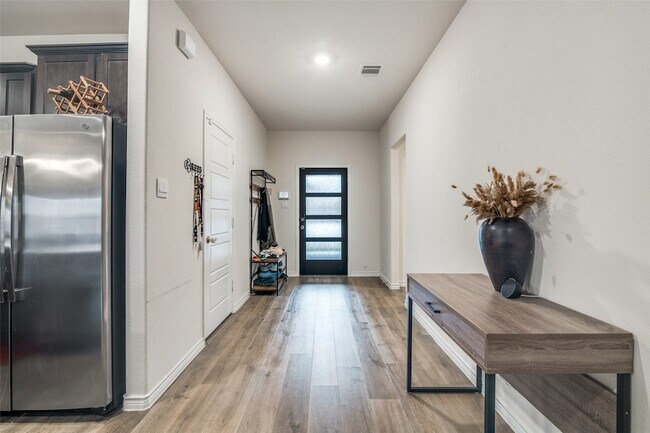 Building Photo - 8366 Slowburn Dr