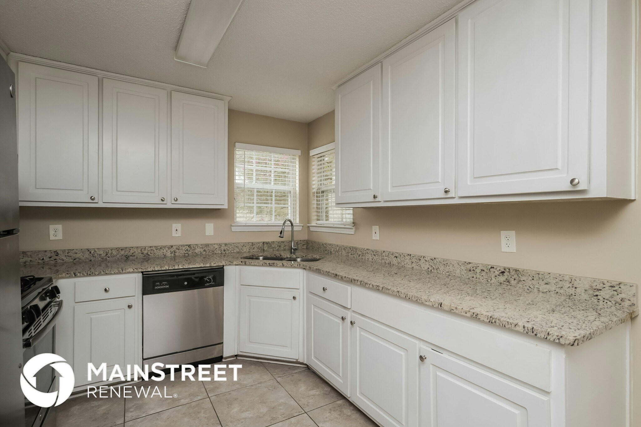 Building Photo - 5014 River Overlook Way