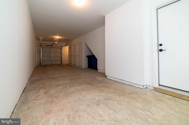 Building Photo - 7353 Blade Dr