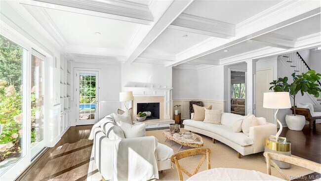 Building Photo - 14 West Hills Ct