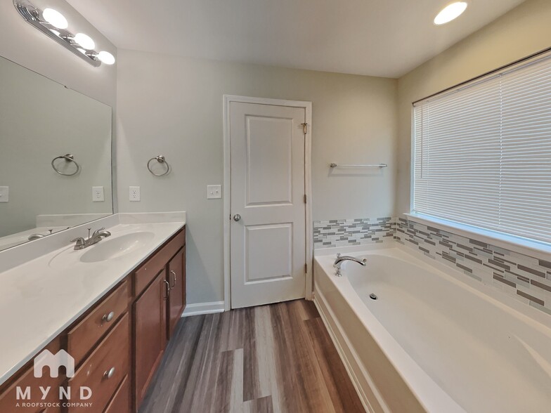 Building Photo - 1012 Alder Ridge Ln