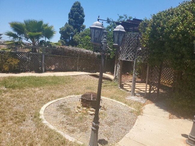 Building Photo - Three Bedroom Home in Lemon Grove