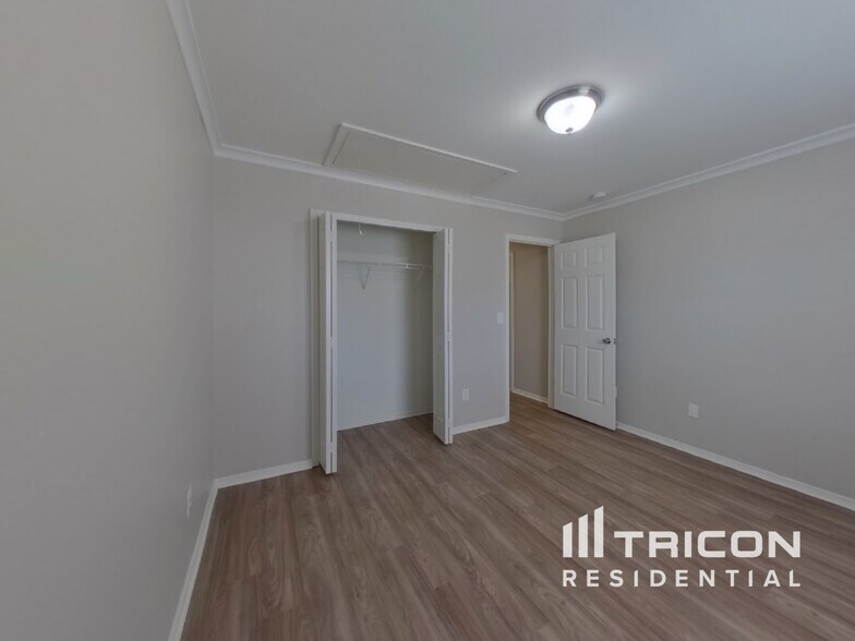 Building Photo - 3634 Charterhall Ln