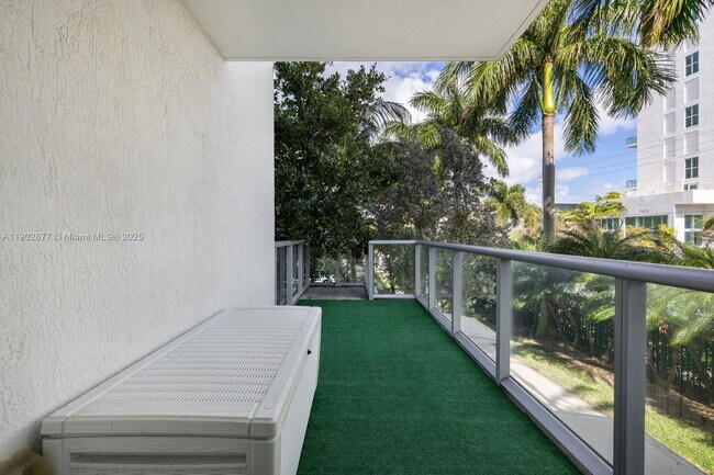 Building Photo - 7928 East Dr