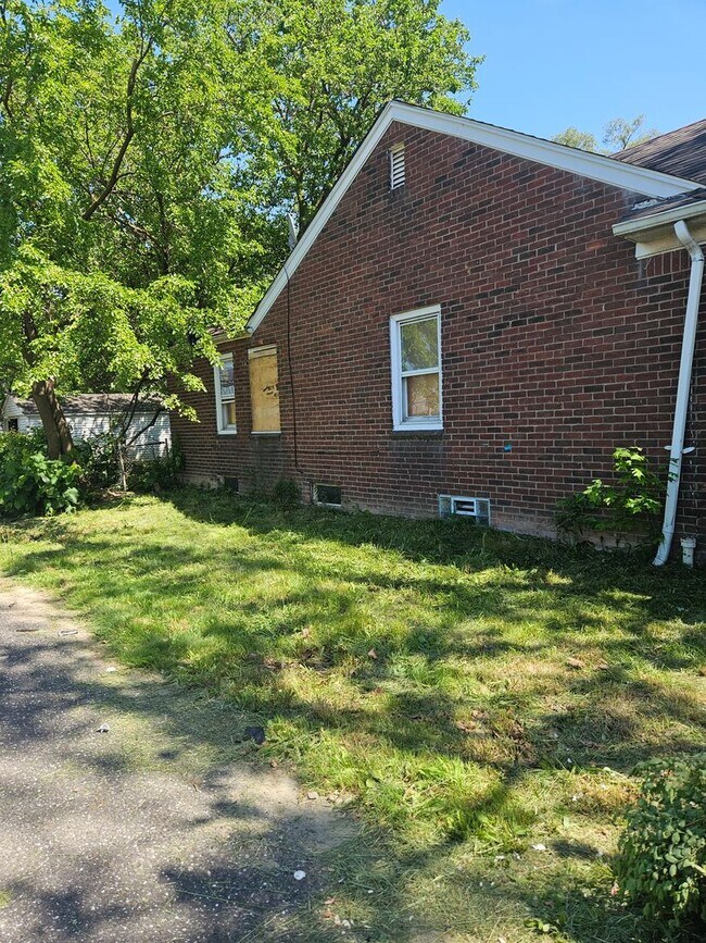 Building Photo - 12094 Penrod St