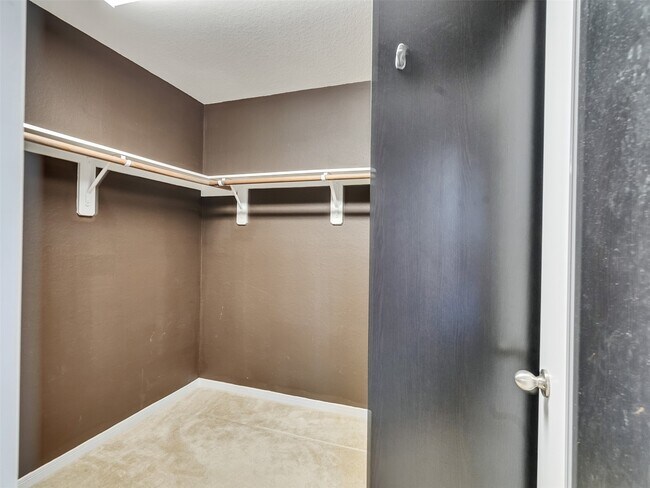 Building Photo - 8919 Summerset Meadow Ct