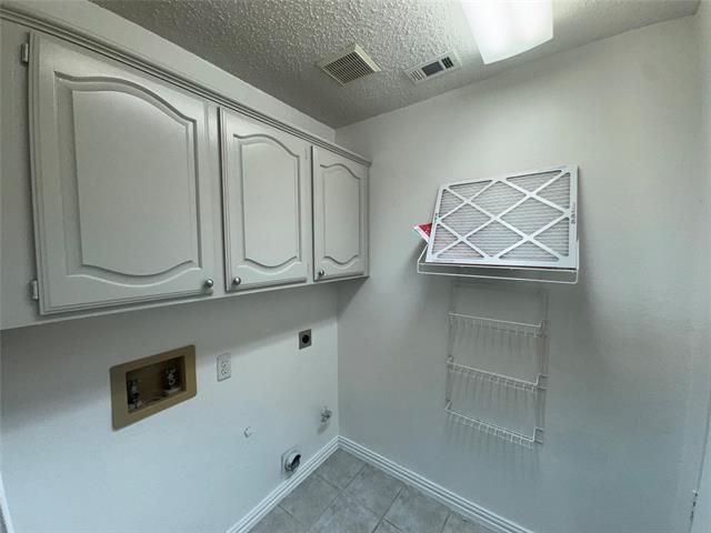 Building Photo - 711 Cottonwood Bend Dr