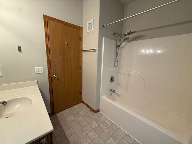 Building Photo - $1,300| 2 Bedroom, 1 Bathroom Condo | No P...